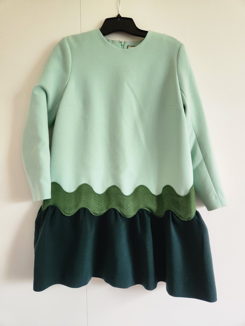 Tuckernuck Mint Green Scallop Trim Colorblock Long Sleeve Dress M